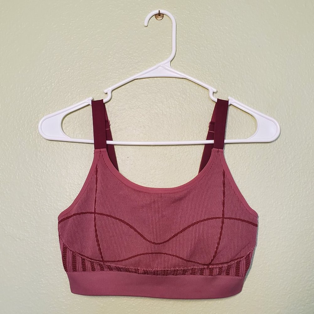 FABLETICS magenta sports bra